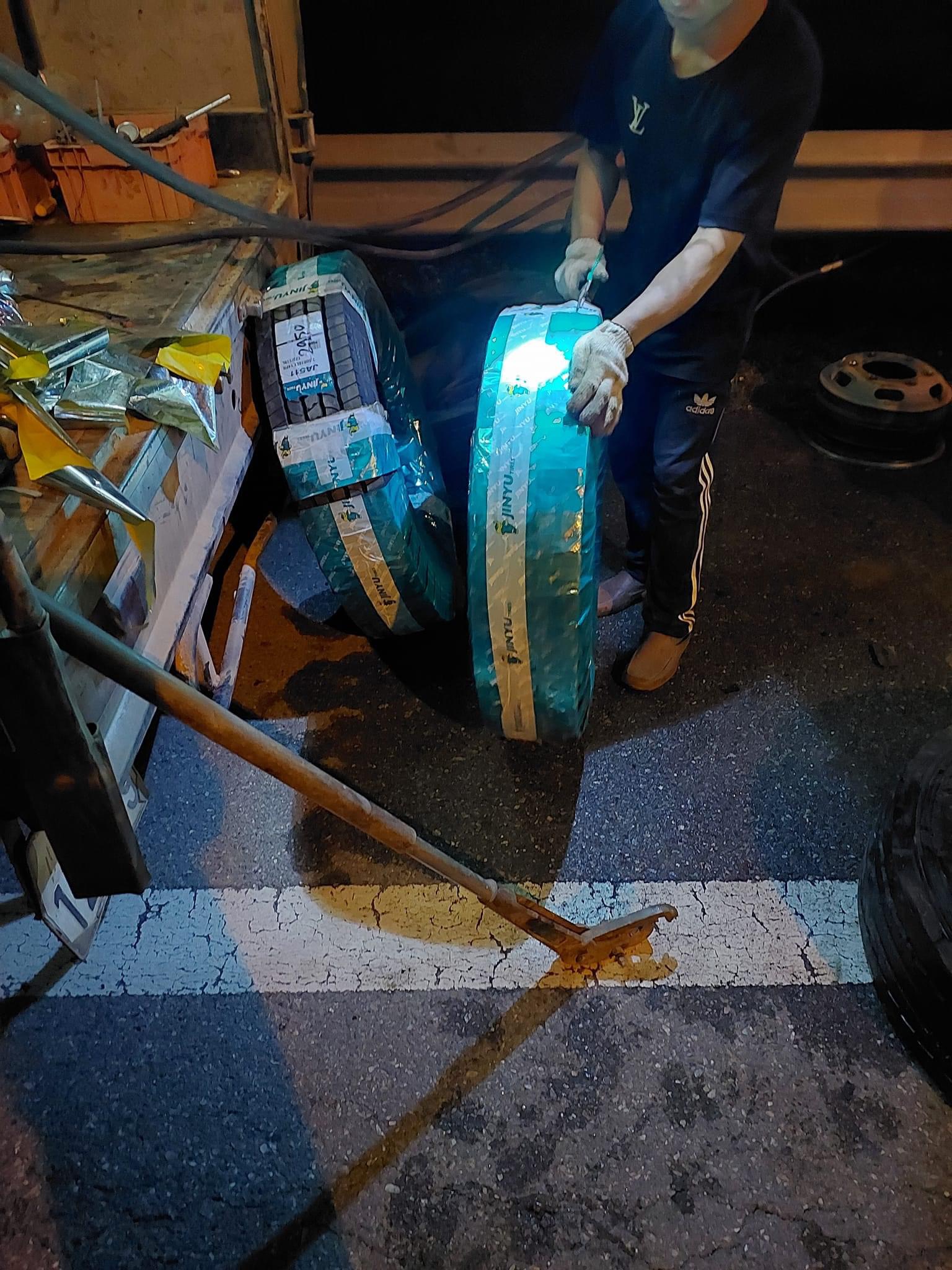 Cứu hộ lốp Sông Lô, Vĩnh Phúc - Kiểm tra, vá, thay theo yêu cầu
